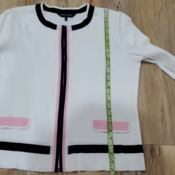 Ming Wang White Blazer with Pink and Black Accents - Picture 6 of 11